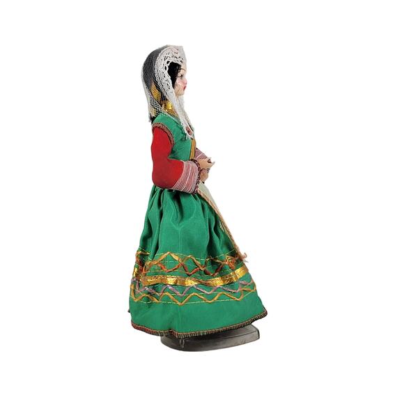 Folk Doll with Green Outfit and Veil - Handcrafted Vintage 7" Traditional Outfit - Picture 5 of 12